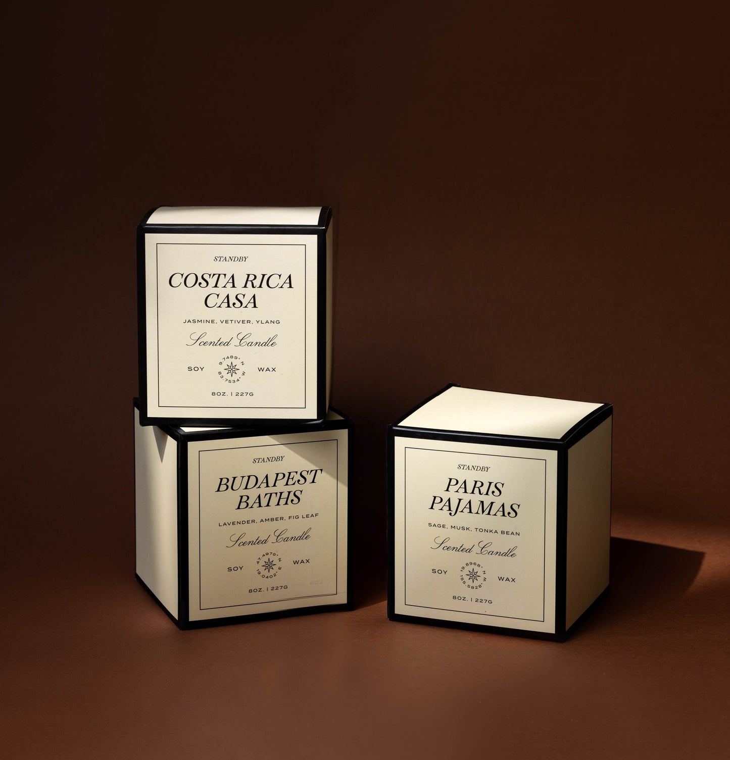 London Lover Scented Candle: Cobblestone and Carriage Essence